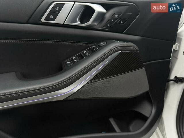 Білий БМВ Х5, об'ємом двигуна 4.39 л та пробігом 36 тис. км за 94000 $, фото 29 на Automoto.ua