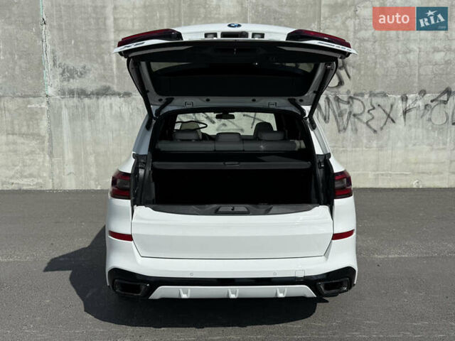 Белый БМВ Х5, объемом двигателя 3 л и пробегом 60 тыс. км за 78000 $, фото 31 на Automoto.ua