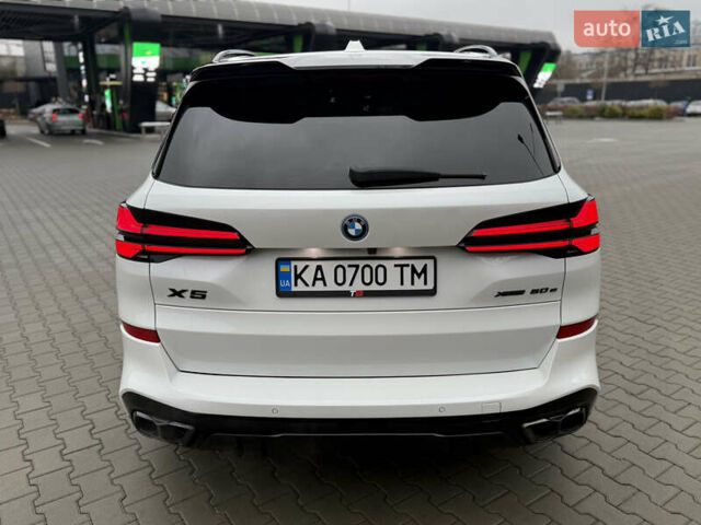 Белый БМВ Х5, объемом двигателя 3 л и пробегом 40 тыс. км за 99900 $, фото 12 на Automoto.ua