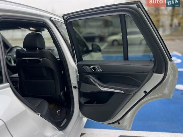 Белый БМВ Х5, объемом двигателя 3 л и пробегом 52 тыс. км за 79999 $, фото 59 на Automoto.ua