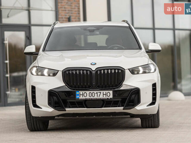 БМВ Х5 2023 в Тернополе на Automoto.ua Белый БМВ Х5, объемом двигателя 2.99 л и пробегом 66 тыс. км за 95000 $, фото 2 на Automoto.ua