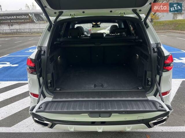 Белый БМВ Х5, объемом двигателя 3 л и пробегом 52 тыс. км за 79999 $, фото 23 на Automoto.ua