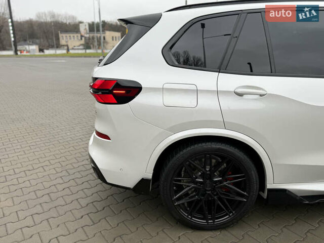 Белый БМВ Х5, объемом двигателя 3 л и пробегом 40 тыс. км за 99900 $, фото 8 на Automoto.ua