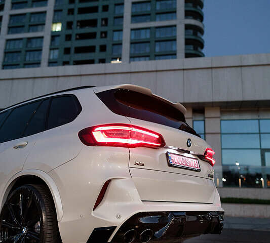 Білий БМВ Х5, об'ємом двигуна 4.4 л та пробігом 26 тис. км за 84000 $, фото 10 на Automoto.ua