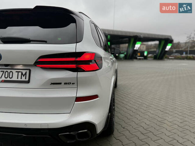 Белый БМВ Х5, объемом двигателя 3 л и пробегом 40 тыс. км за 99900 $, фото 11 на Automoto.ua