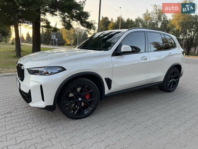 Белый БМВ Х5, объемом двигателя 3 л и пробегом 77 тыс. км за 85000 $, фото 16 на Automoto.ua