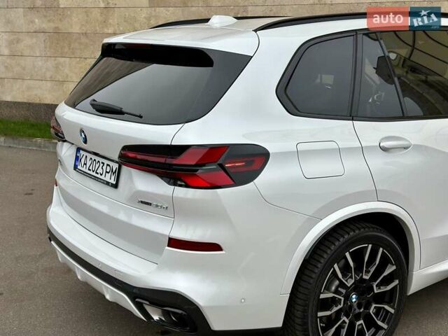 Белый БМВ Х5, объемом двигателя 2.99 л и пробегом 60 тыс. км за 96800 $, фото 49 на Automoto.ua