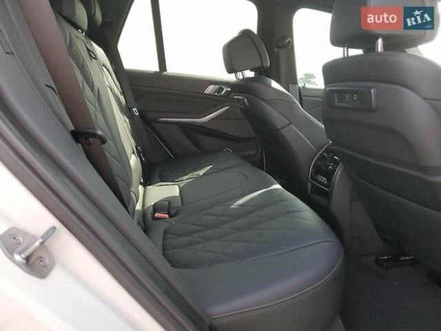 Белый БМВ Х5, объемом двигателя 3 л и пробегом 55 тыс. км за 30000 $, фото 9 на Automoto.ua