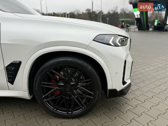 Белый БМВ Х5, объемом двигателя 3 л и пробегом 40 тыс. км за 99900 $, фото 6 на Automoto.ua