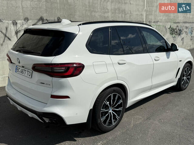 Белый БМВ Х5, объемом двигателя 3 л и пробегом 60 тыс. км за 78000 $, фото 12 на Automoto.ua