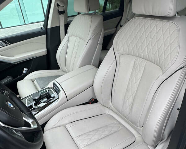 Белый БМВ Х5, объемом двигателя 2.99 л и пробегом 39 тыс. км за 94000 $, фото 9 на Automoto.ua