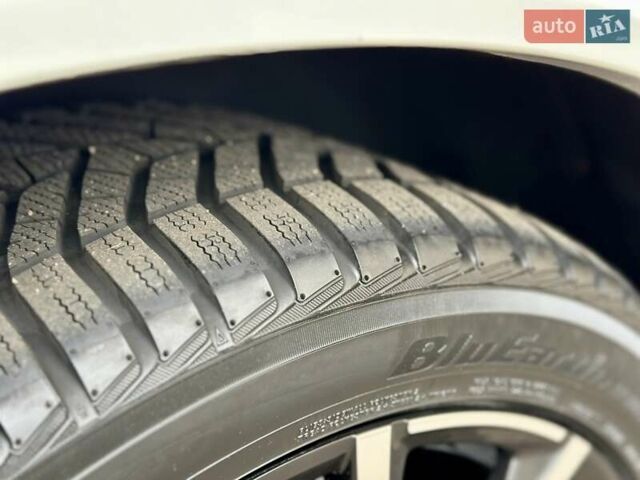 Белый БМВ Х5, объемом двигателя 2.99 л и пробегом 60 тыс. км за 96800 $, фото 35 на Automoto.ua