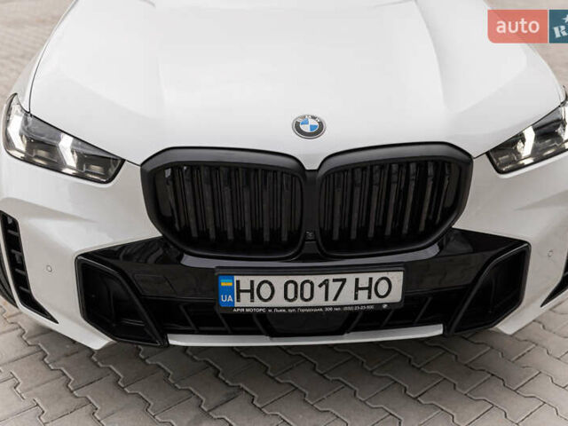 БМВ Х5 2023 в Тернополе на Automoto.ua Белый БМВ Х5, объемом двигателя 2.99 л и пробегом 66 тыс. км за 95000 $, фото 6 на Automoto.ua