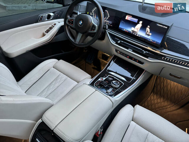 Белый БМВ Х5, объемом двигателя 3 л и пробегом 51 тыс. км за 97400 $, фото 17 на Automoto.ua