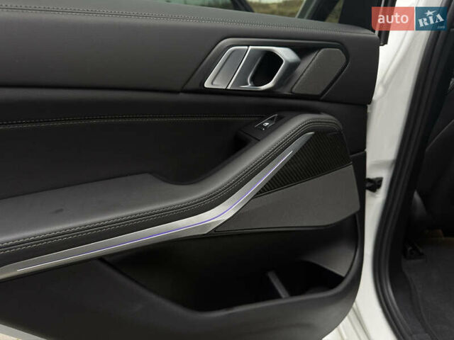 Білий БМВ Х5, об'ємом двигуна 4.39 л та пробігом 36 тис. км за 94000 $, фото 56 на Automoto.ua