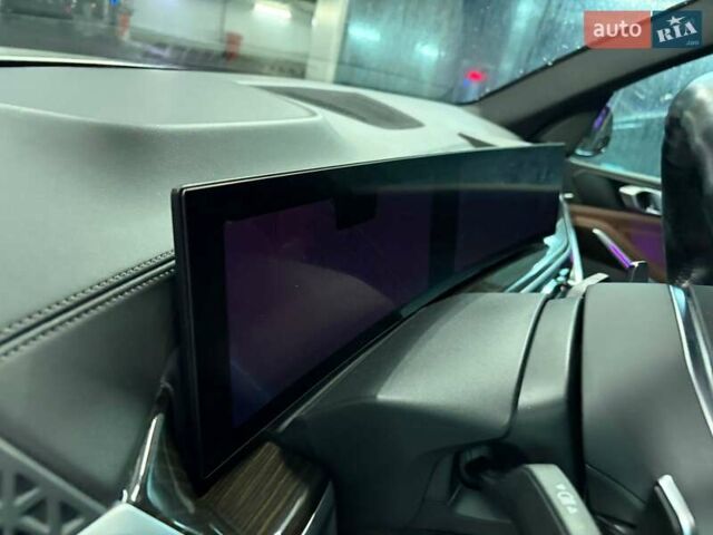 Білий БМВ Х5, об'ємом двигуна 2.99 л та пробігом 67 тис. км за 99200 $, фото 1 на Automoto.ua