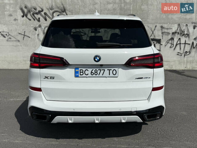Белый БМВ Х5, объемом двигателя 3 л и пробегом 60 тыс. км за 78000 $, фото 13 на Automoto.ua