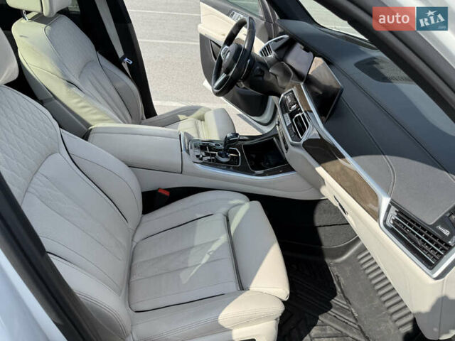 Белый БМВ Х5, объемом двигателя 3 л и пробегом 60 тыс. км за 78000 $, фото 49 на Automoto.ua