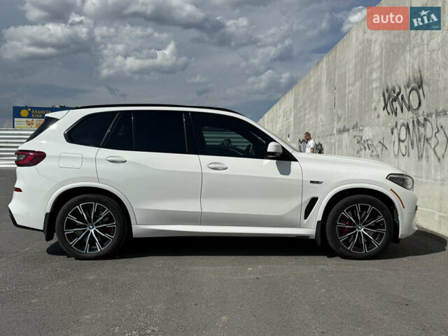 Белый БМВ Х5, объемом двигателя 3 л и пробегом 60 тыс. км за 78000 $, фото 17 на Automoto.ua