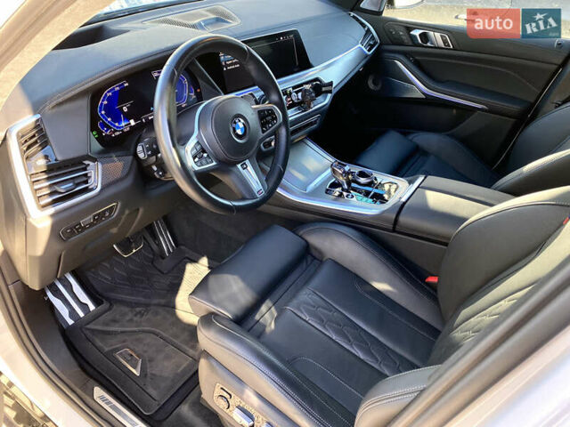 Белый БМВ Х5, объемом двигателя 3 л и пробегом 31 тыс. км за 88900 $, фото 31 на Automoto.ua