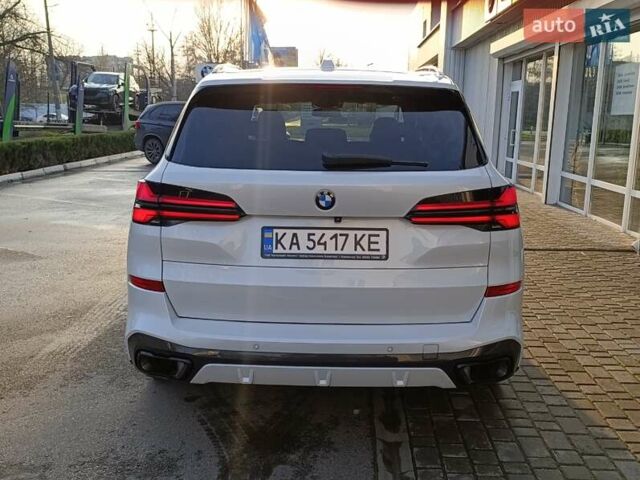 Белый БМВ Х5, объемом двигателя 2.99 л и пробегом 61 тыс. км за 96000 $, фото 4 на Automoto.ua