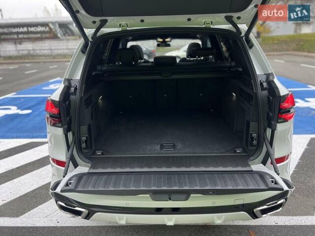 Белый БМВ Х5, объемом двигателя 3 л и пробегом 52 тыс. км за 79999 $, фото 24 на Automoto.ua