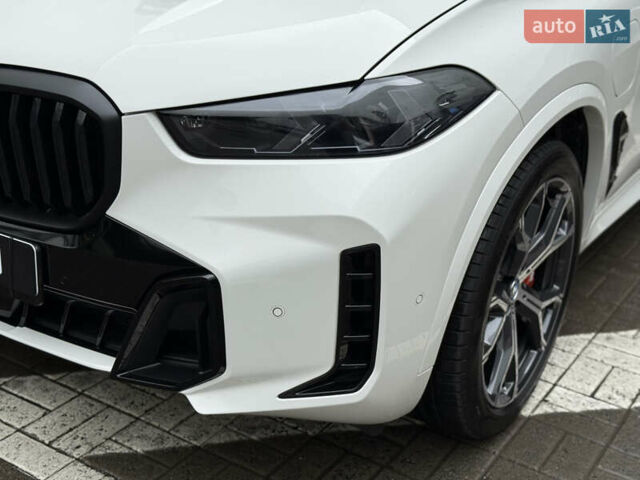 Белый БМВ Х5, объемом двигателя 3 л и пробегом 40 тыс. км за 88000 $, фото 2 на Automoto.ua