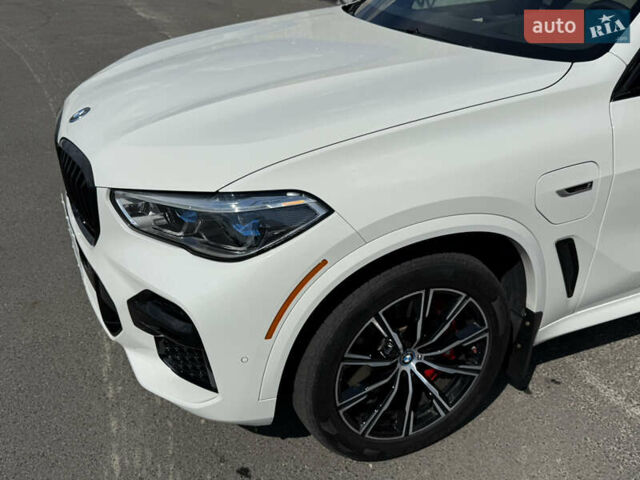 Белый БМВ Х5, объемом двигателя 3 л и пробегом 60 тыс. км за 78000 $, фото 5 на Automoto.ua