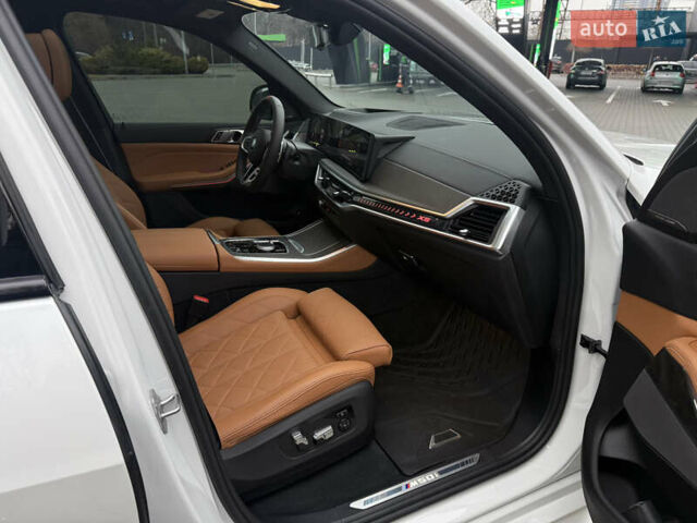 Белый БМВ Х5, объемом двигателя 3 л и пробегом 40 тыс. км за 99900 $, фото 33 на Automoto.ua