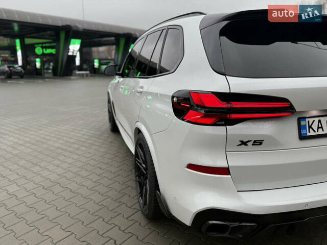 Белый БМВ Х5, объемом двигателя 3 л и пробегом 40 тыс. км за 99900 $, фото 13 на Automoto.ua