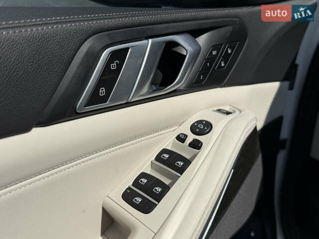 Белый БМВ Х5, объемом двигателя 3 л и пробегом 60 тыс. км за 78000 $, фото 56 на Automoto.ua