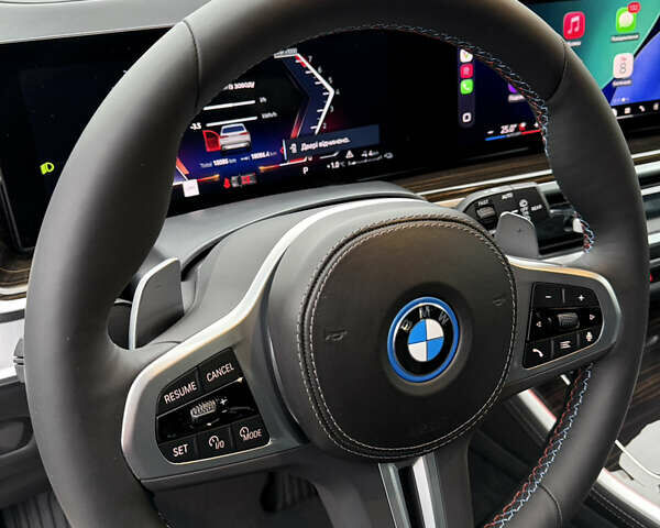 Белый БМВ Х5, объемом двигателя 3 л и пробегом 18 тыс. км за 94500 $, фото 17 на Automoto.ua