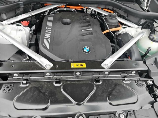 Белый БМВ Х5, объемом двигателя 0 л и пробегом 5 тыс. км за 73500 $, фото 4 на Automoto.ua