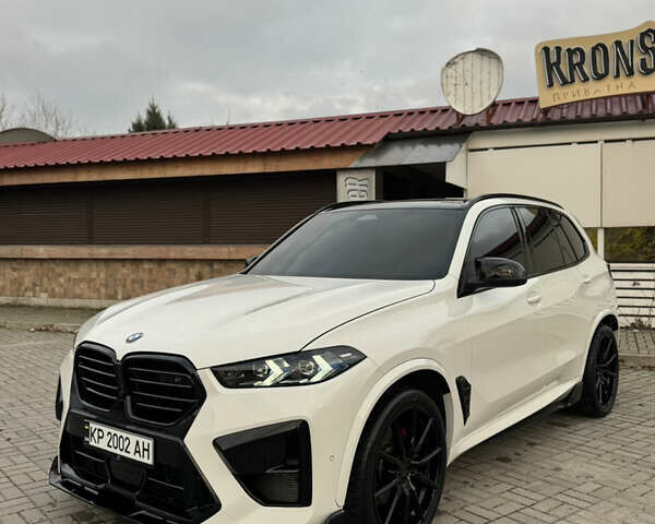 Белый БМВ Х5, объемом двигателя 3 л и пробегом 19 тыс. км за 89000 $, фото 7 на Automoto.ua