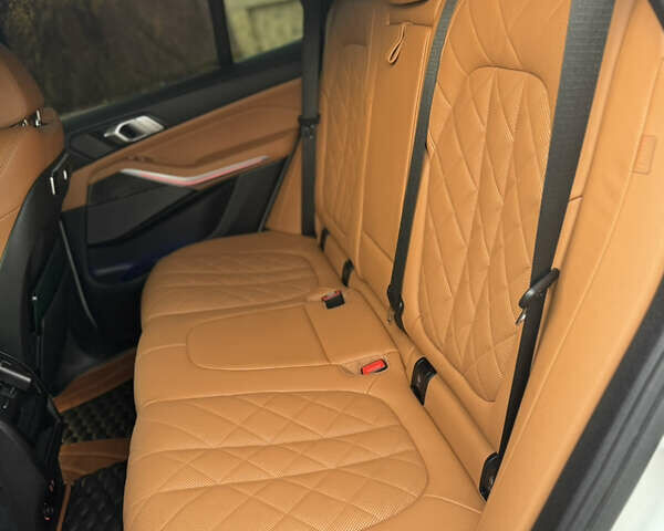 Белый БМВ Х5, объемом двигателя 3 л и пробегом 19 тыс. км за 89000 $, фото 26 на Automoto.ua