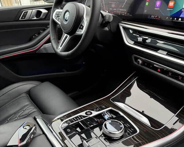 Белый БМВ Х5, объемом двигателя 3 л и пробегом 18 тыс. км за 94500 $, фото 12 на Automoto.ua