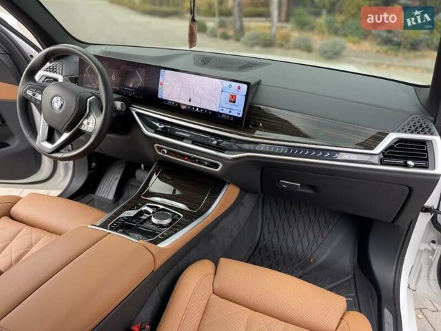 Білий БМВ Х5, об'ємом двигуна 3 л та пробігом 10 тис. км за 81900 $, фото 11 на Automoto.ua