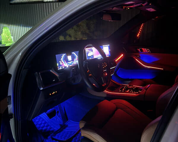 Белый БМВ Х5, объемом двигателя 3 л и пробегом 19 тыс. км за 89000 $, фото 21 на Automoto.ua