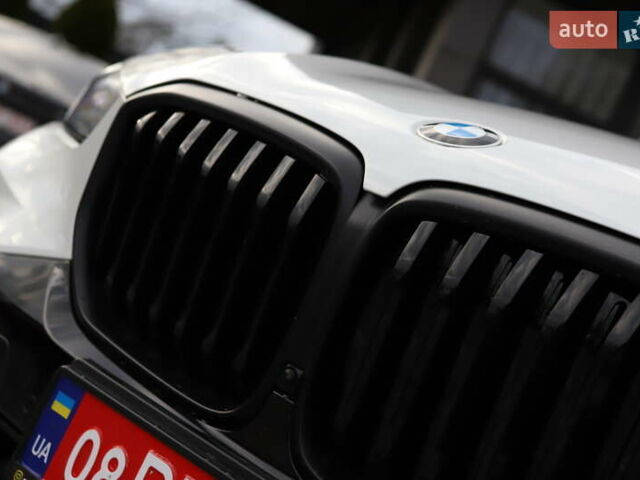 Білий БМВ Х5, об'ємом двигуна 3 л та пробігом 4 тис. км за 73899 $, фото 27 на Automoto.ua