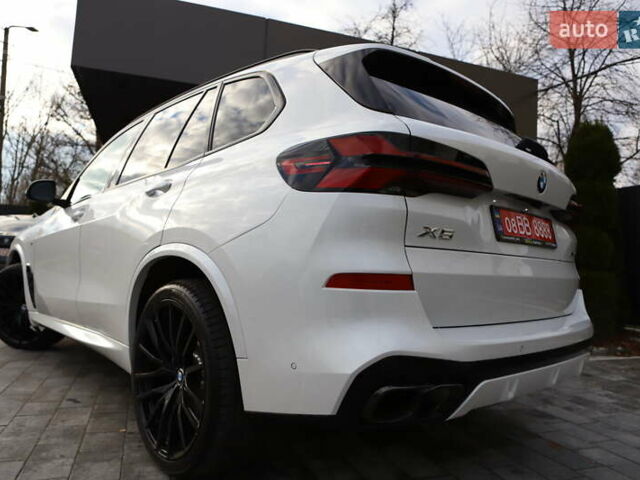 Білий БМВ Х5, об'ємом двигуна 3 л та пробігом 4 тис. км за 73899 $, фото 63 на Automoto.ua
