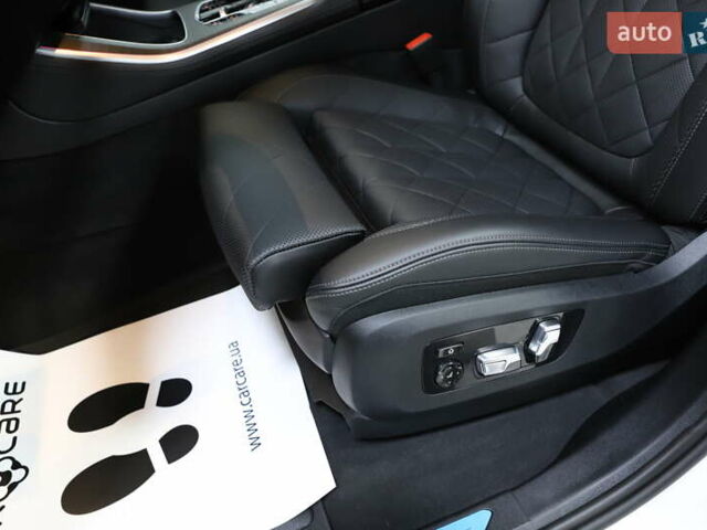 Белый БМВ Х5, объемом двигателя 3 л и пробегом 4 тыс. км за 78999 $, фото 101 на Automoto.ua