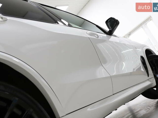 Белый БМВ Х5, объемом двигателя 3 л и пробегом 4 тыс. км за 78999 $, фото 63 на Automoto.ua