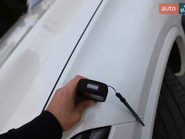 Білий БМВ Х5, об'ємом двигуна 3 л та пробігом 4 тис. км за 73899 $, фото 71 на Automoto.ua