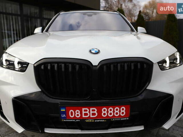 Білий БМВ Х5, об'ємом двигуна 3 л та пробігом 4 тис. км за 73899 $, фото 29 на Automoto.ua