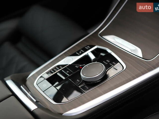 Білий БМВ Х5, об'ємом двигуна 3 л та пробігом 4 тис. км за 73899 $, фото 97 на Automoto.ua