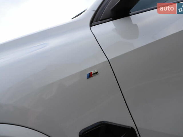 Білий БМВ Х5, об'ємом двигуна 3 л та пробігом 4 тис. км за 73899 $, фото 25 на Automoto.ua