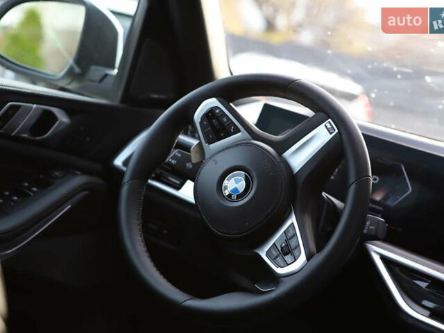 Білий БМВ Х5, об'ємом двигуна 3 л та пробігом 4 тис. км за 73899 $, фото 104 на Automoto.ua