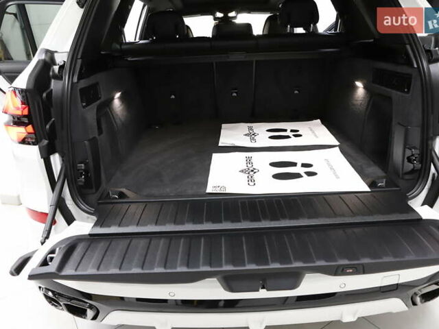 Белый БМВ Х5, объемом двигателя 3 л и пробегом 4 тыс. км за 78999 $, фото 116 на Automoto.ua