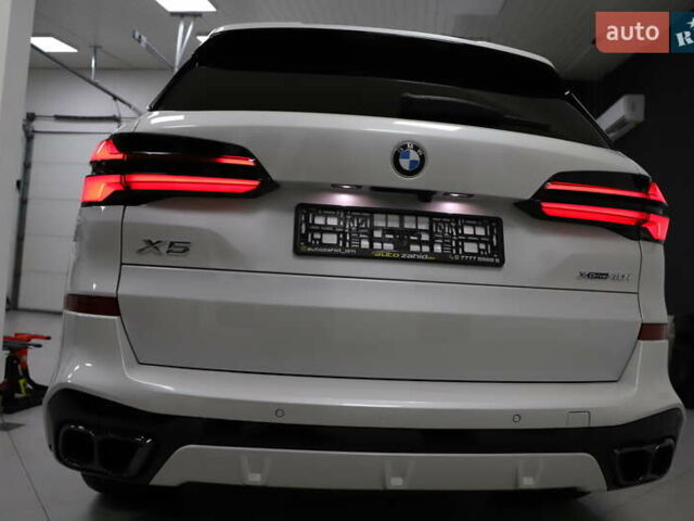 Белый БМВ Х5, объемом двигателя 3 л и пробегом 4 тыс. км за 78999 $, фото 9 на Automoto.ua