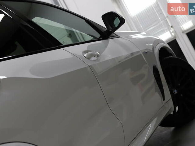 Белый БМВ Х5, объемом двигателя 3 л и пробегом 4 тыс. км за 78999 $, фото 61 на Automoto.ua